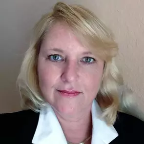 Sandy Van Salisbury, Pompano Beach, Real Estate Agent